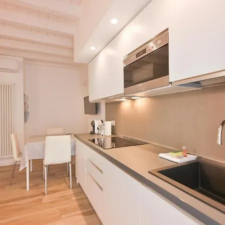 Sweetly In The Walled With Wifi E Ac Apartment Como