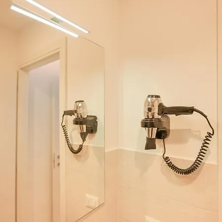 Sweetly In The Walled With Wifi E Ac Apartamento Como